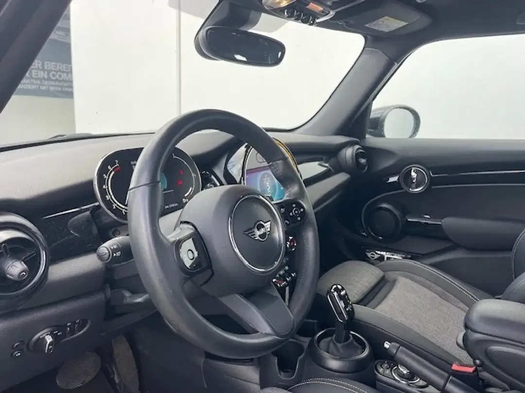 MINI Cooper - Thumbnail 6