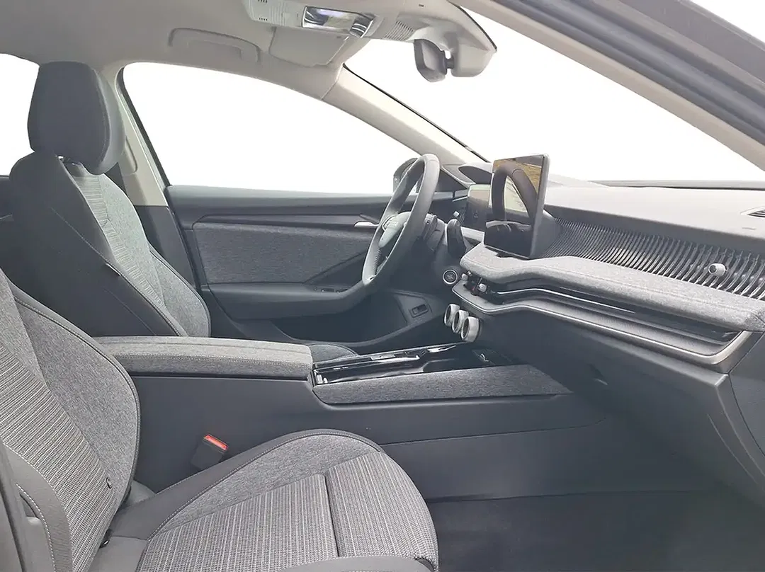 Skoda Superb - Thumbnail 8