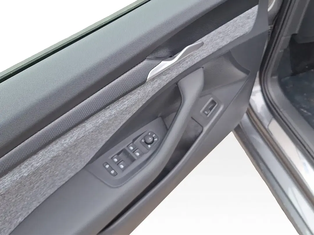 Skoda Superb - Thumbnail 10