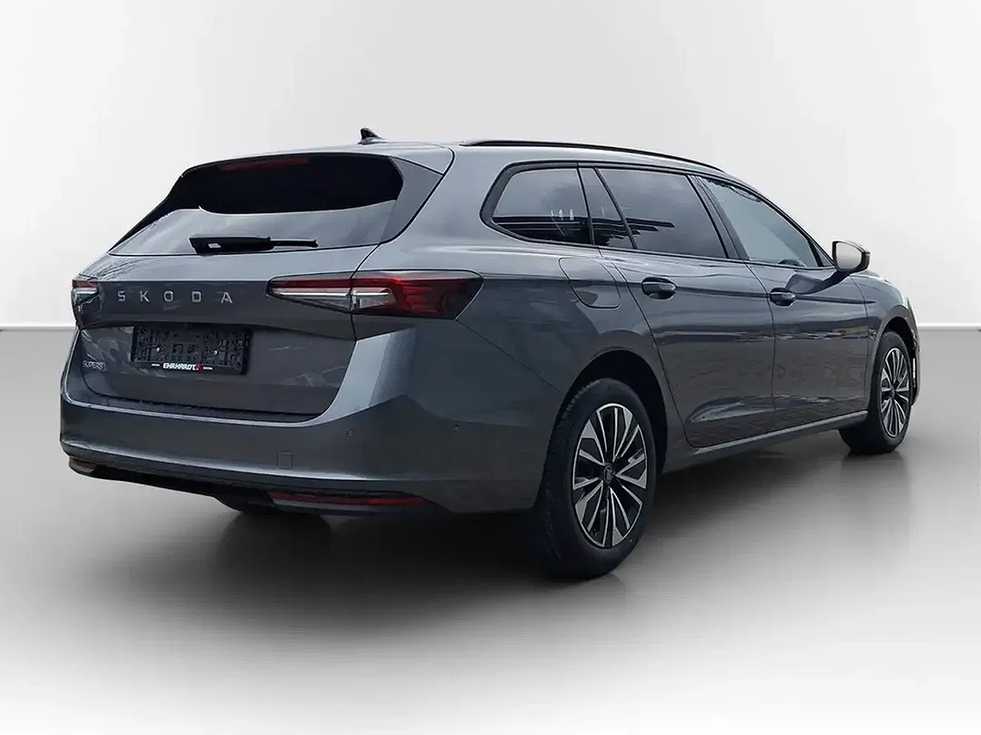 Skoda Superb - Thumbnail 4