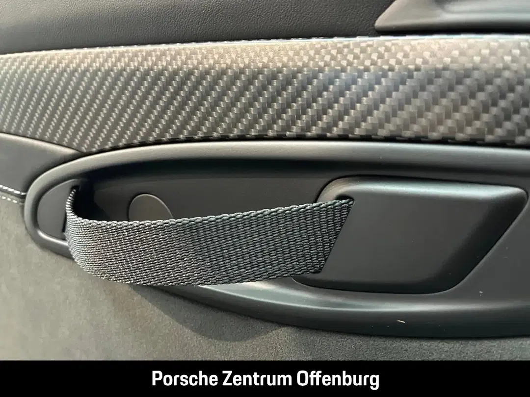 Porsche 718 Spyder - Thumbnail 15