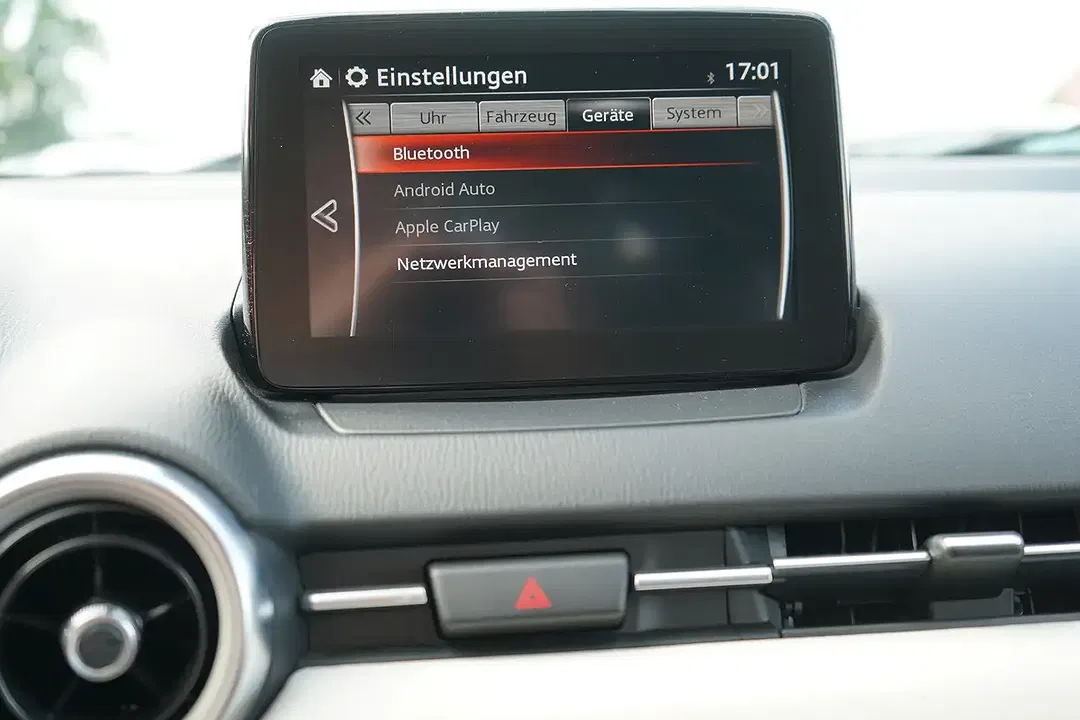 Mazda CX-3 - Thumbnail 11