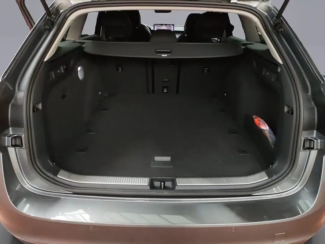 Skoda Superb - Thumbnail 12