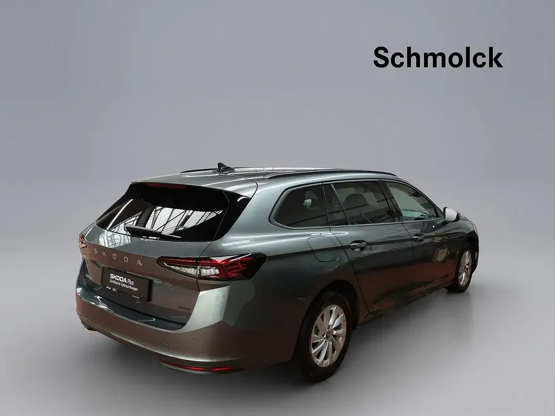 Skoda Superb - Thumbnail 4