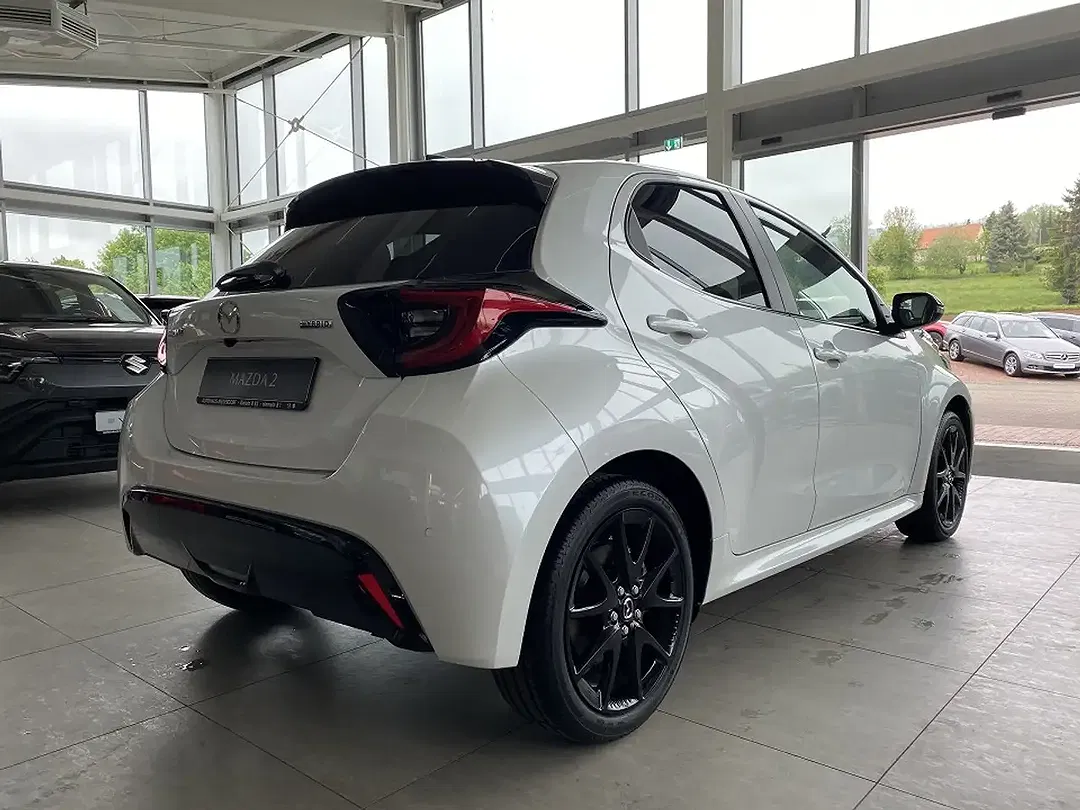 Mazda 2 - Thumbnail 2