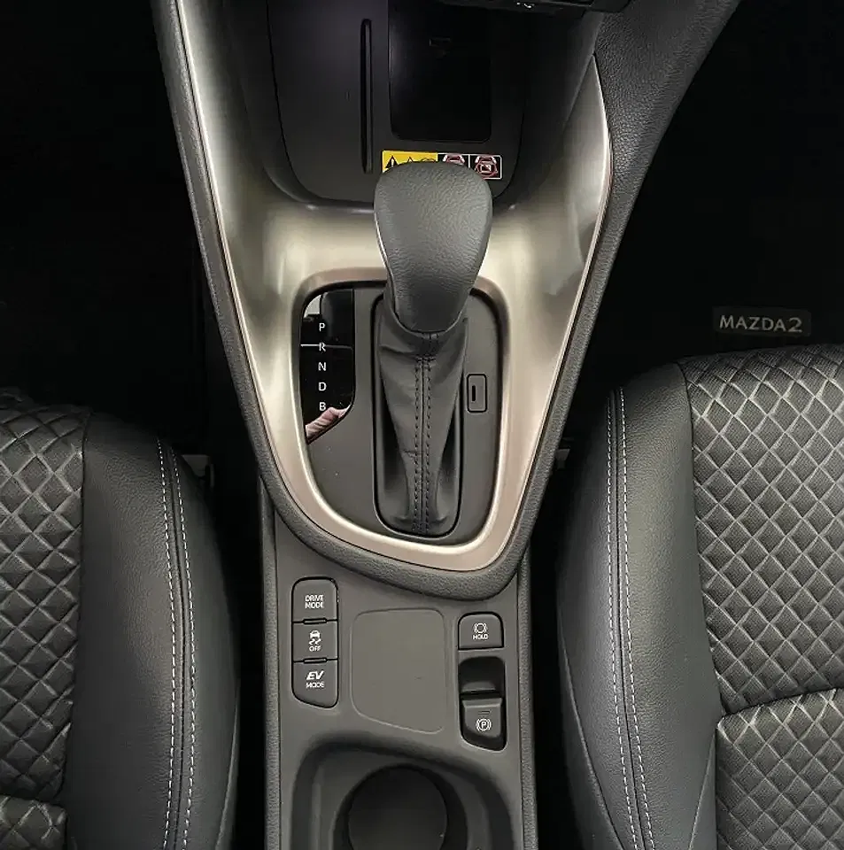 Mazda 2 - Thumbnail 9