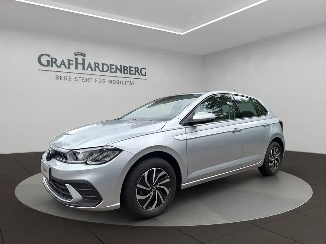 Volkswagen Polo - Thumbnail 1