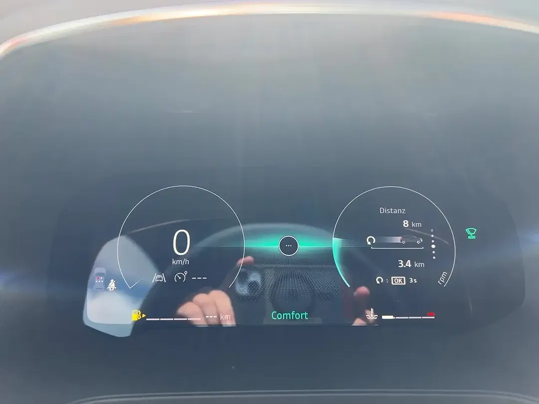 Renault Captur - Thumbnail 8