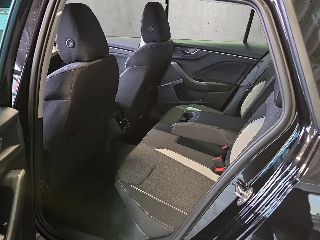 Skoda Kamiq - Thumbnail 5