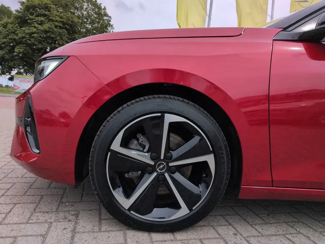 Opel Astra - Thumbnail 2
