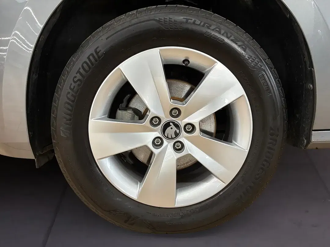 Skoda Kamiq - Thumbnail 6