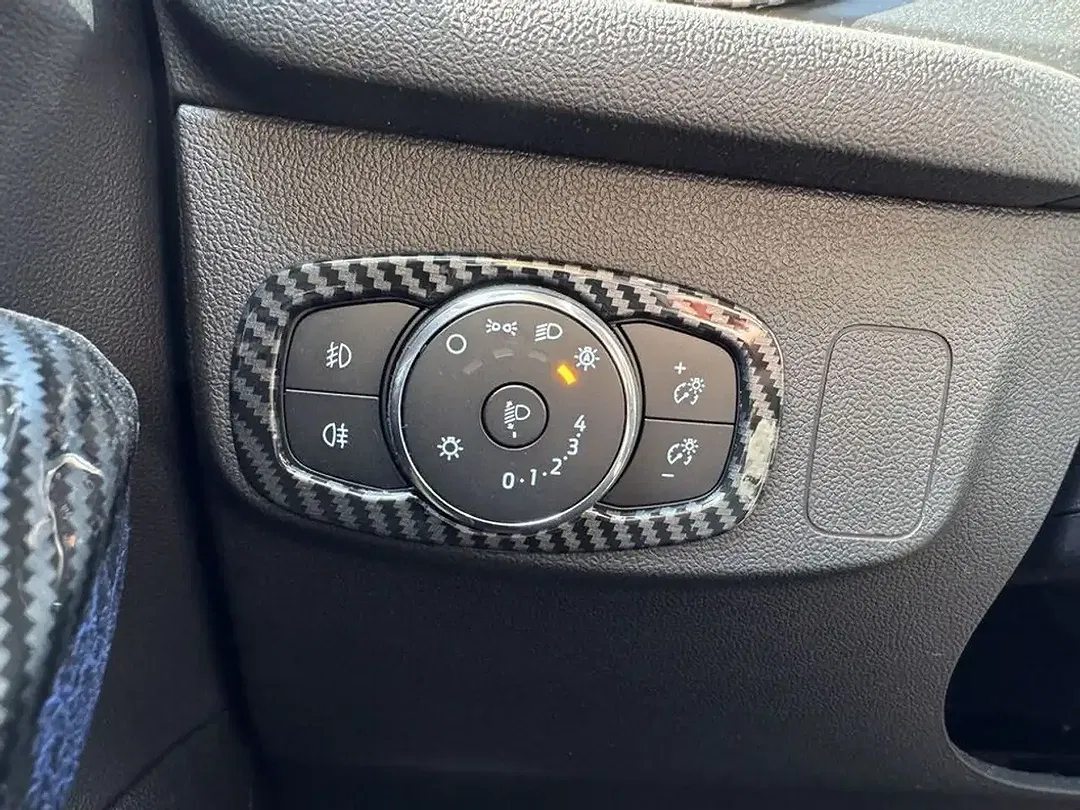 Ford Focus - Thumbnail 10