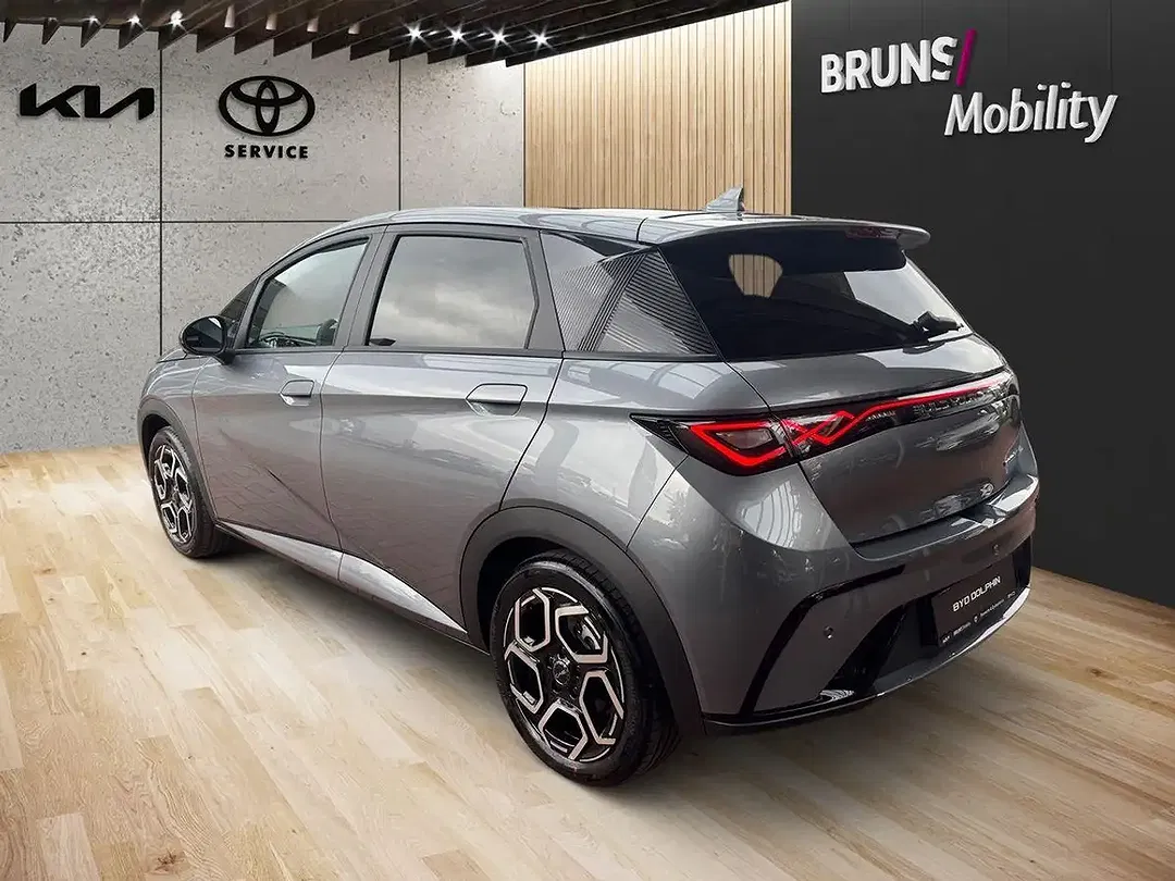 BYD Dolphin - Thumbnail 5