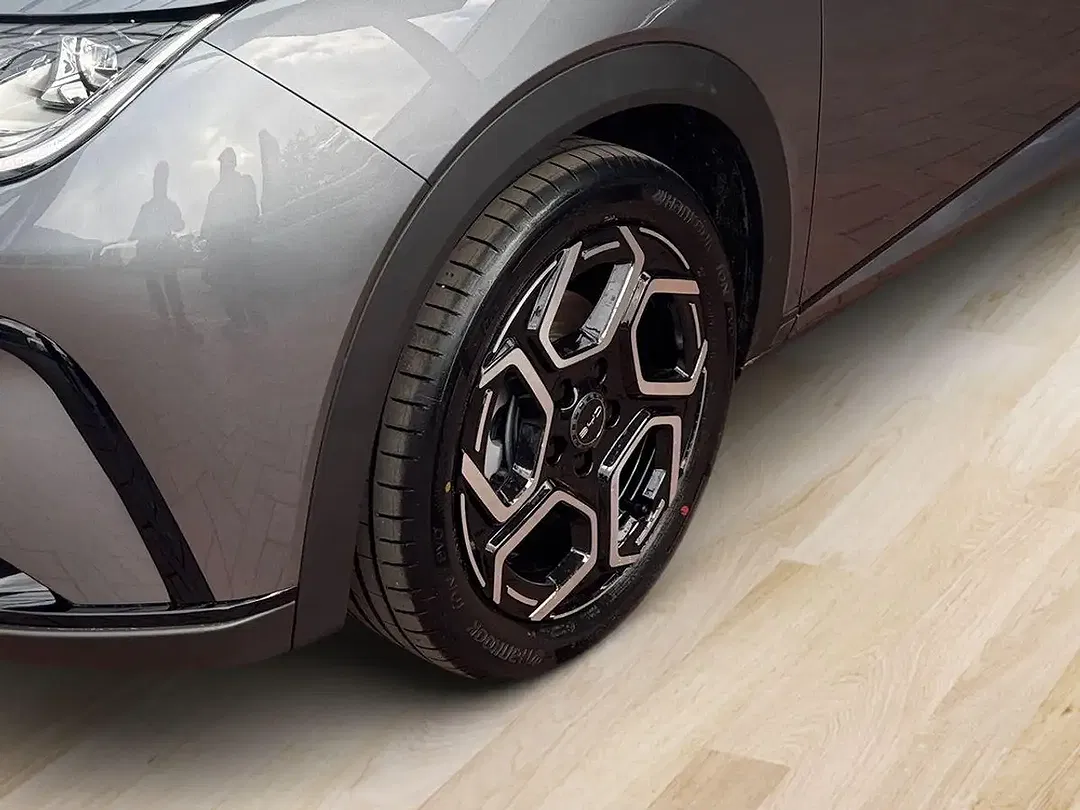 BYD Dolphin - Thumbnail 7