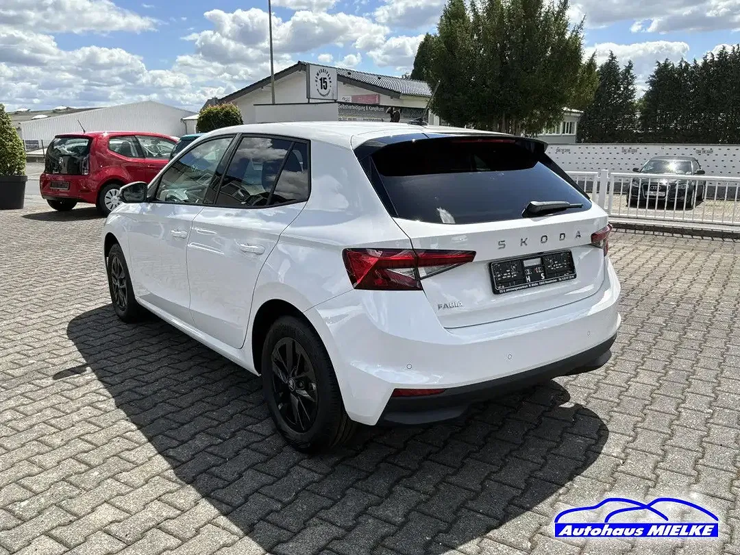 Skoda Fabia - Thumbnail 3