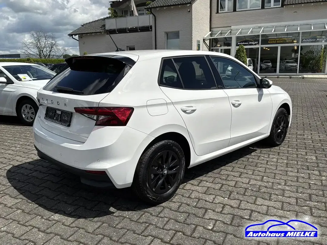 Skoda Fabia - Thumbnail 4