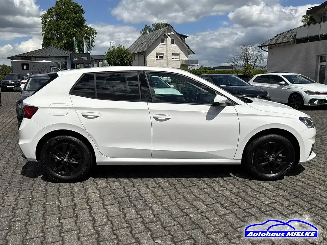 Skoda Fabia - Thumbnail 5