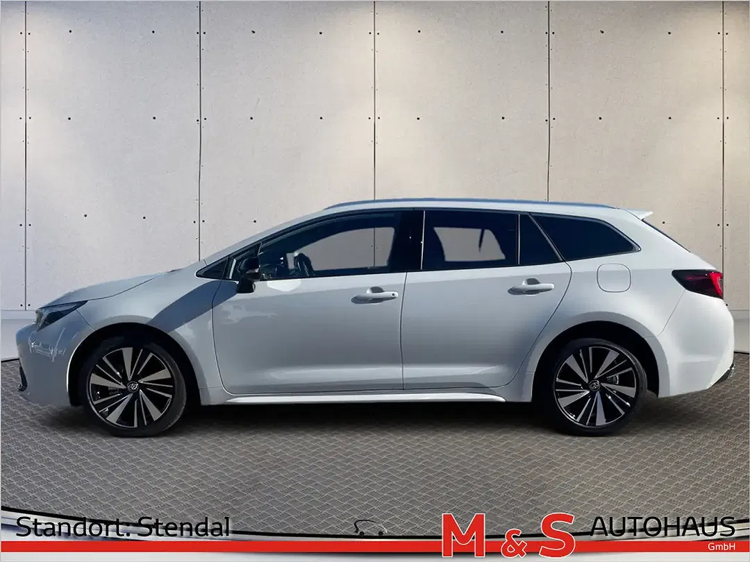 Toyota Corolla - Thumbnail 3