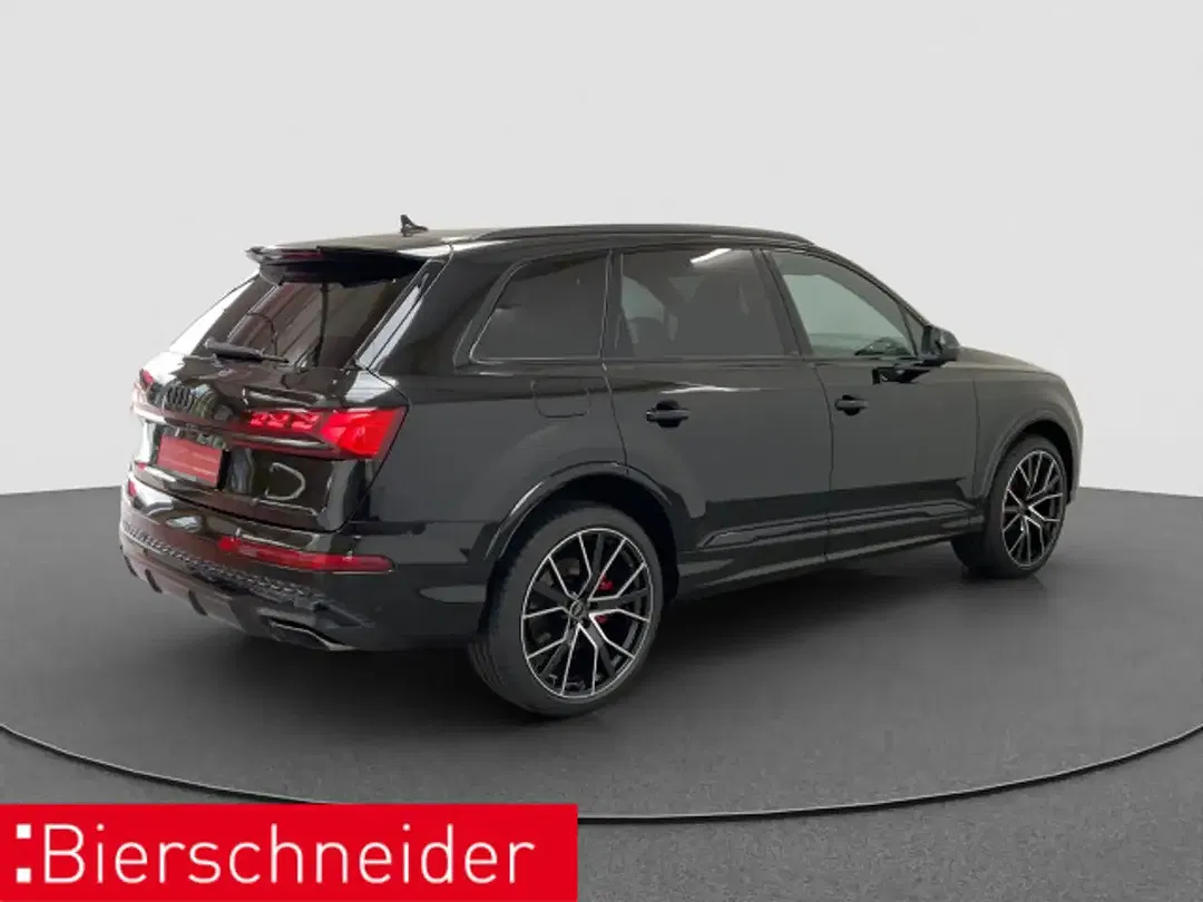 Audi Q7 - Thumbnail 6