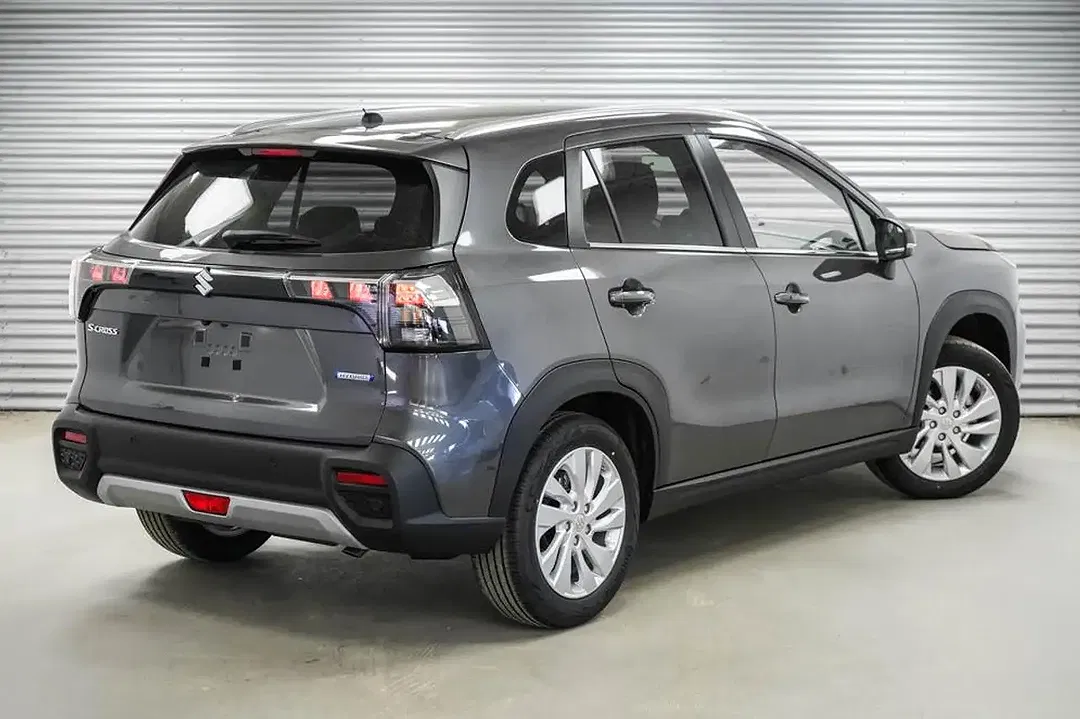 Suzuki S-Cross - Thumbnail 3