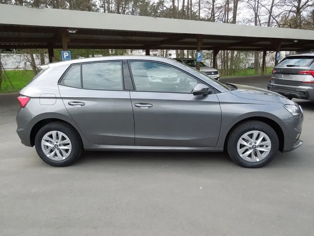 Skoda Fabia - Thumbnail 3