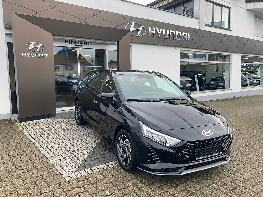 Hyundai i20 - Thumbnail 1