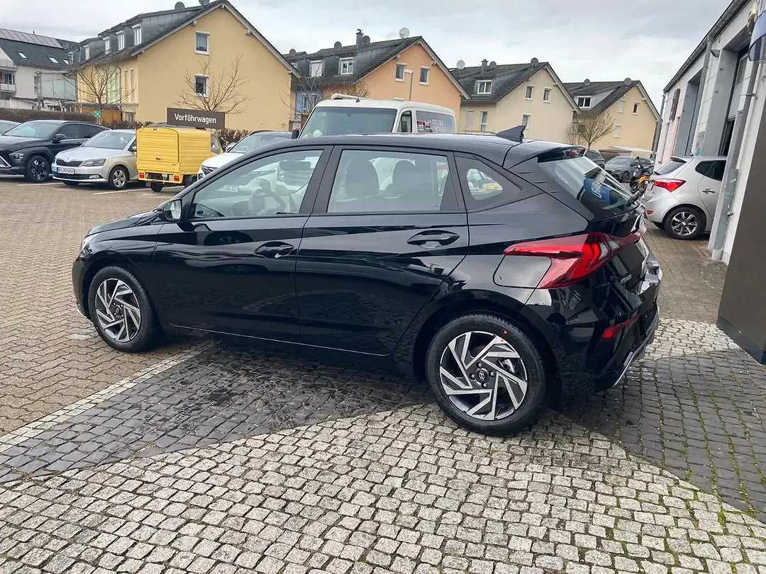 Hyundai i20 - Thumbnail 5
