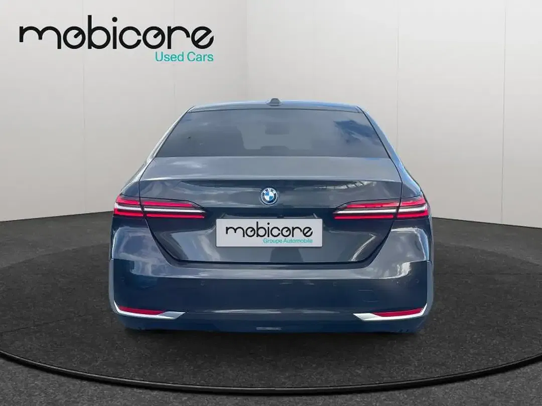 BMW 530 - Thumbnail 6