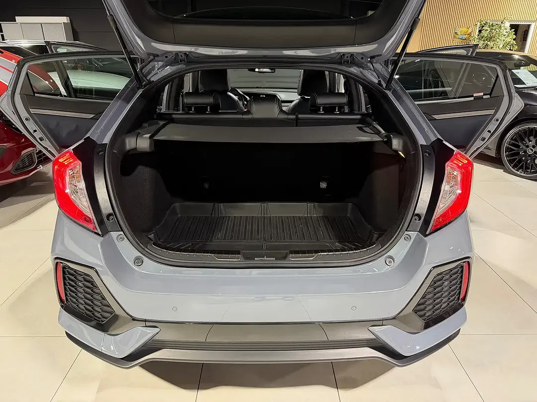 Honda Civic - Thumbnail 6