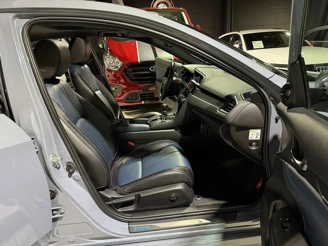 Honda Civic - Thumbnail 9