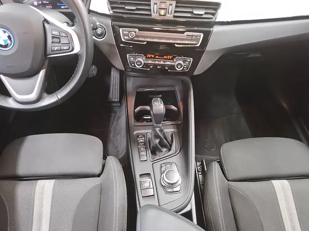 BMW X1 - Thumbnail 5