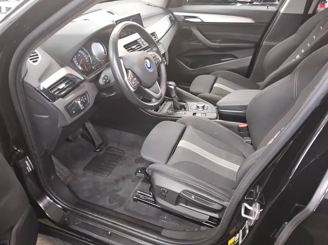 BMW X1 - Thumbnail 7