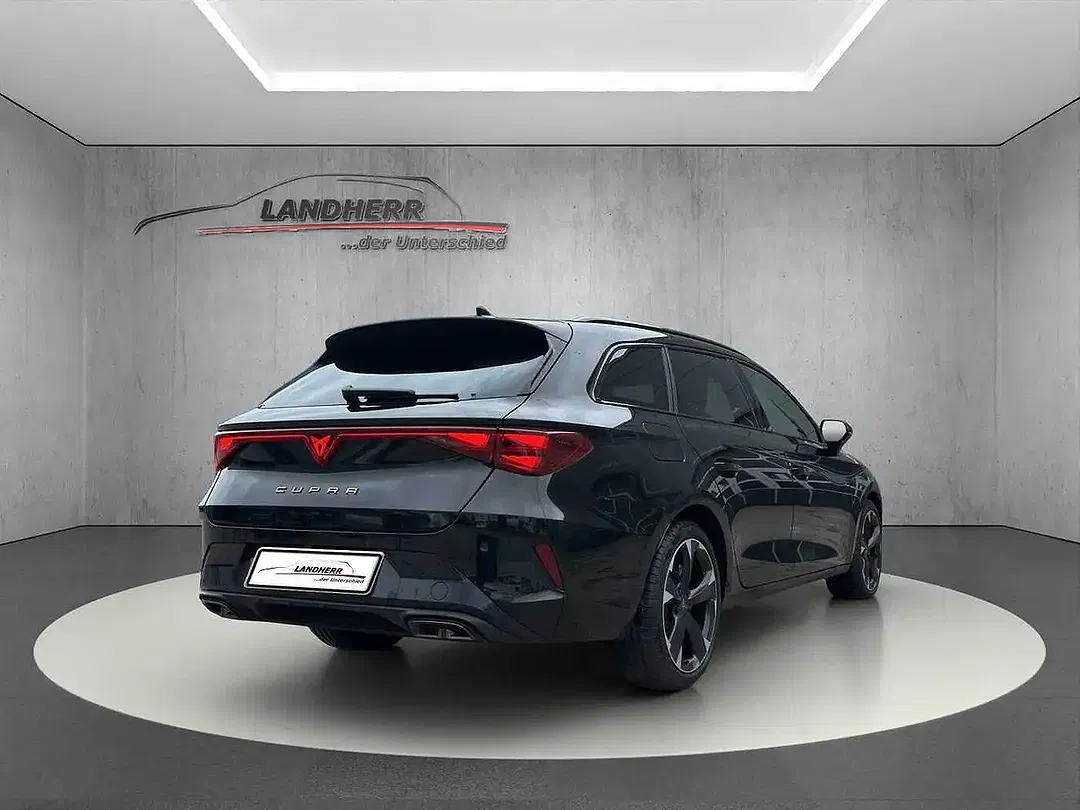 CUPRA Leon - Thumbnail 3