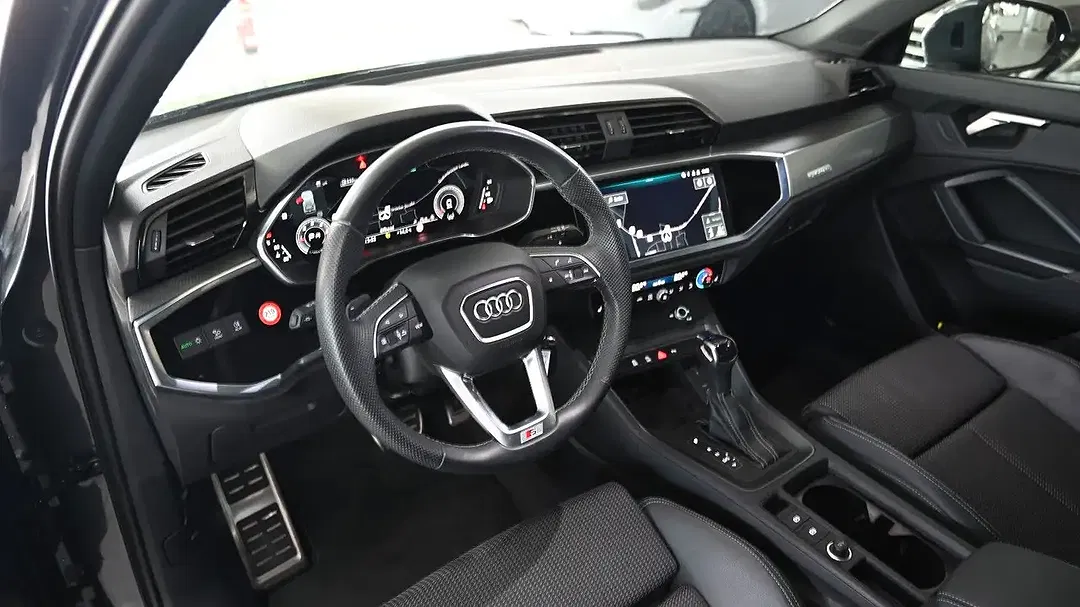 Audi Q3 - Thumbnail 12