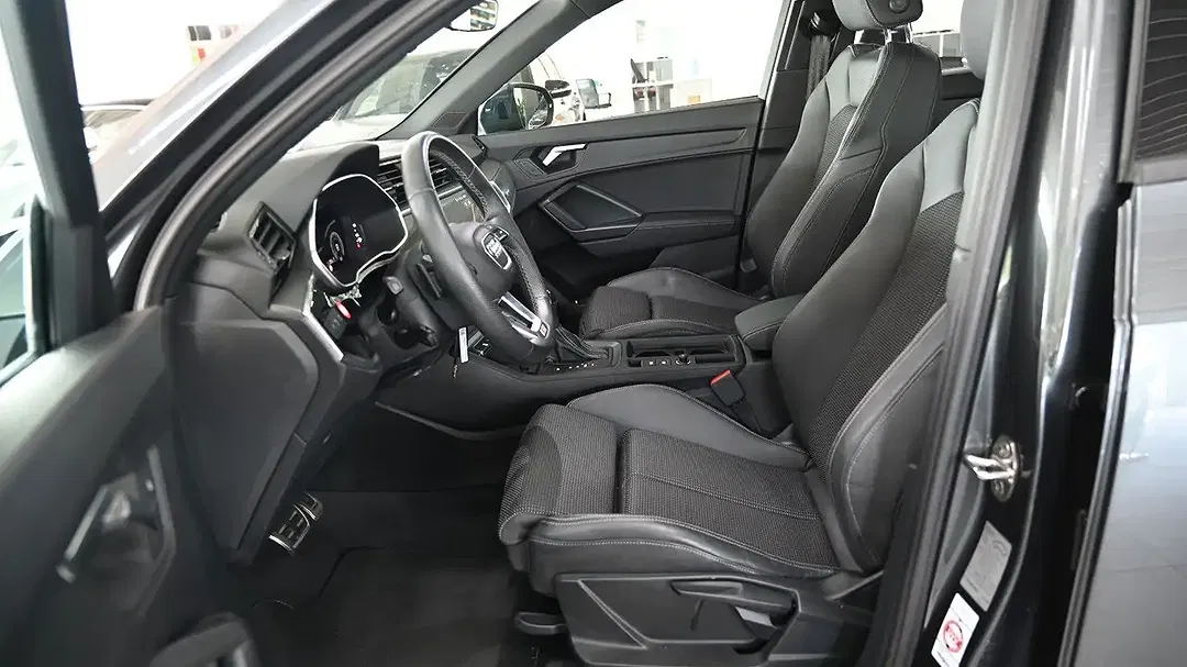 Audi Q3 - Thumbnail 13