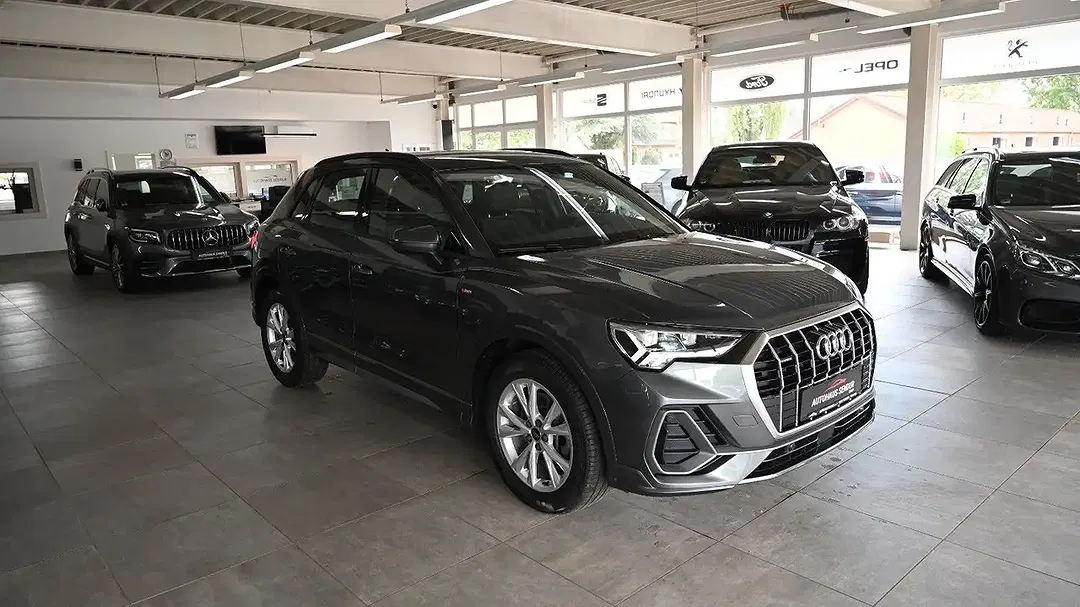 Audi Q3 - Thumbnail 8