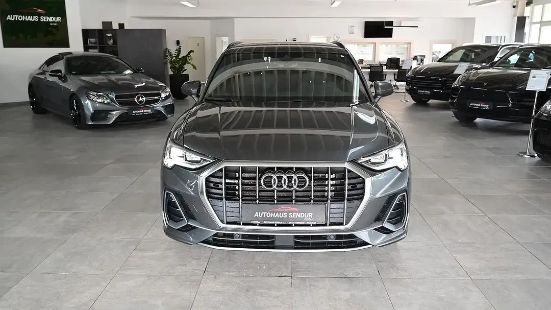 Audi Q3 - Thumbnail 9