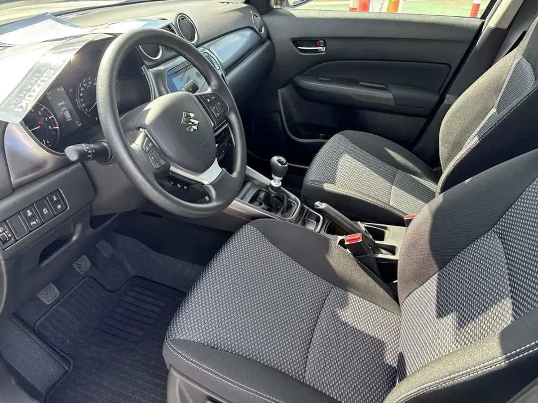 Suzuki Vitara - Thumbnail 9
