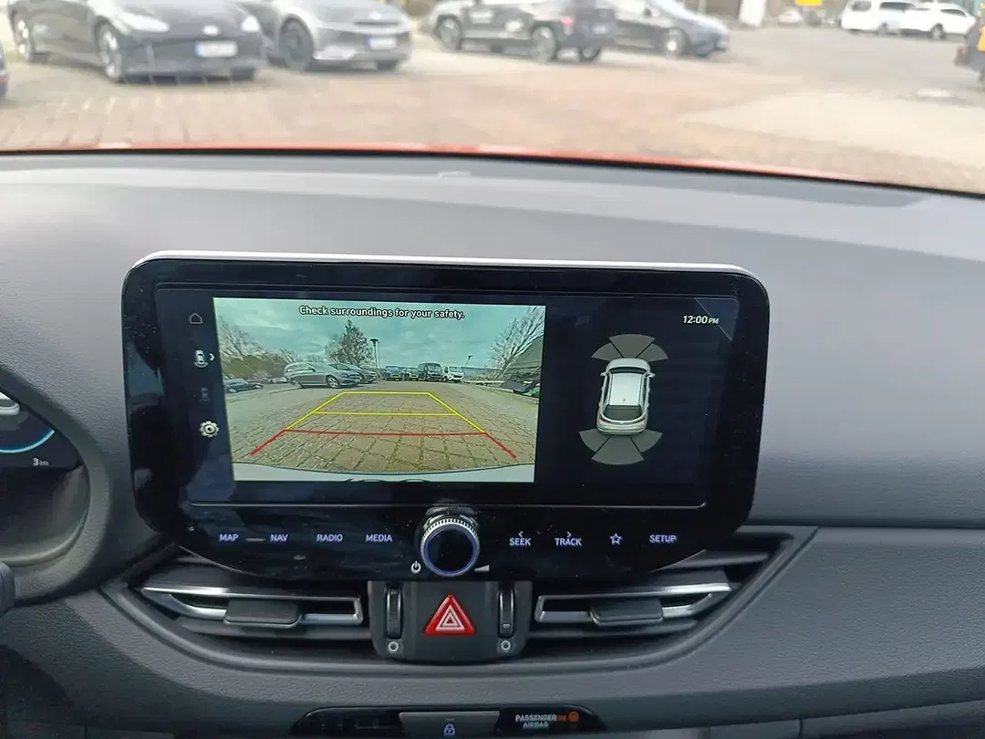 Hyundai i30 - Thumbnail 15