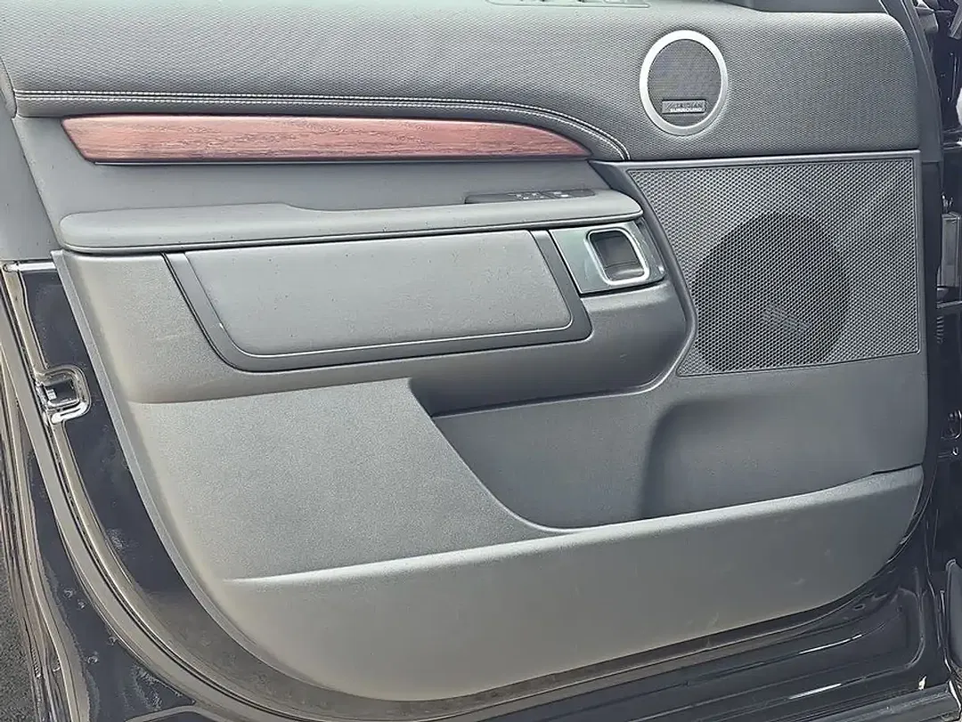 Land Rover Discovery - Thumbnail 13