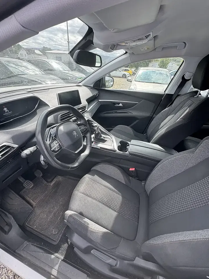 Peugeot 5008 - Thumbnail 5