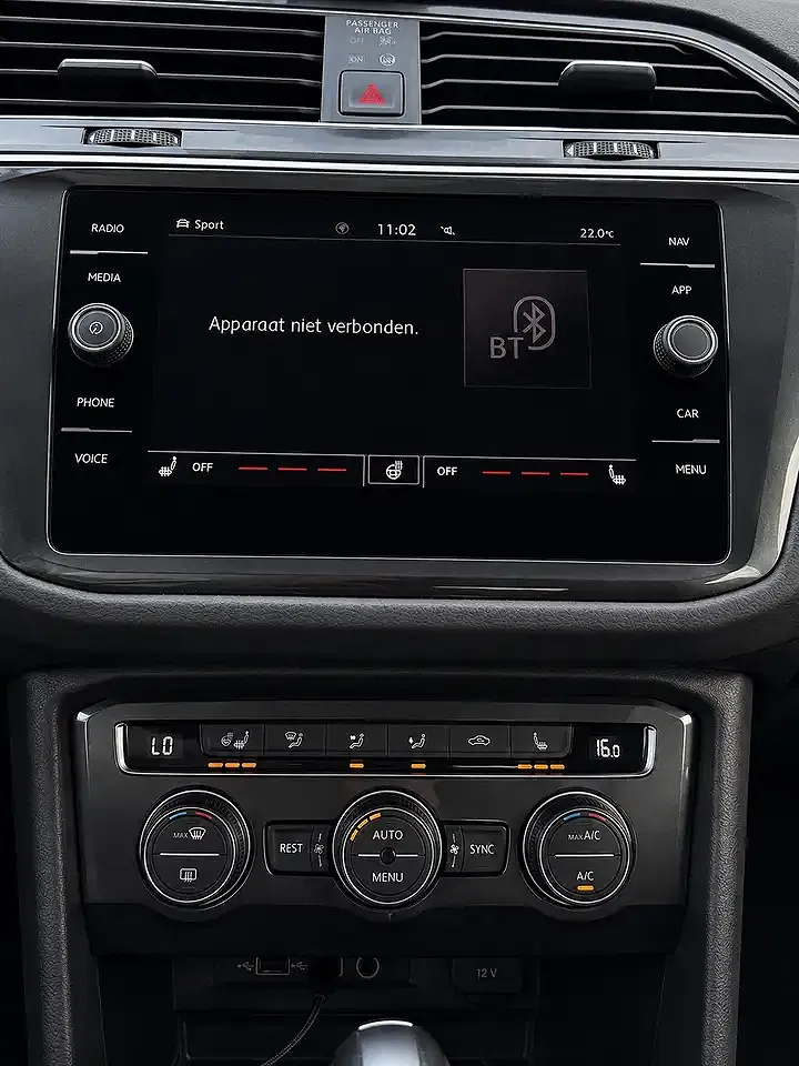 Volkswagen Tiguan - Thumbnail 12