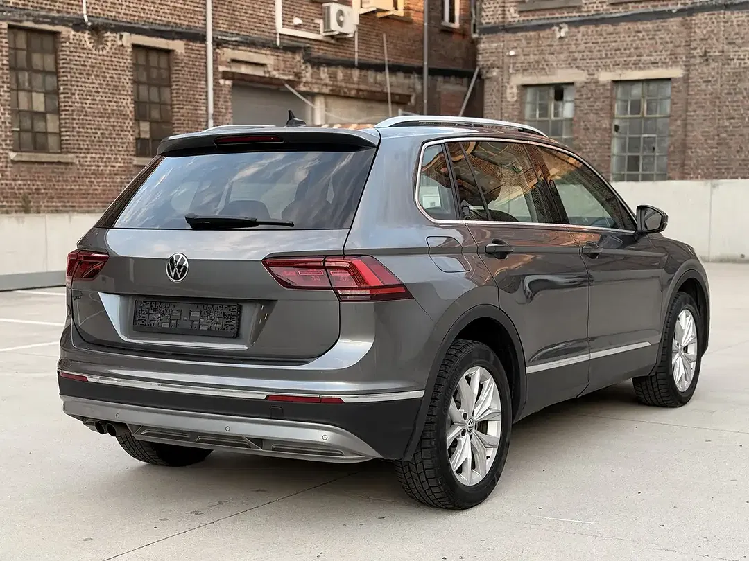 Volkswagen Tiguan - Thumbnail 5