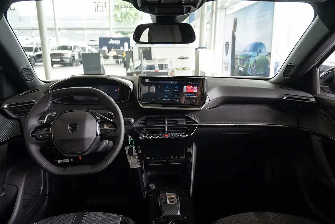 Peugeot 2008 - Thumbnail 5