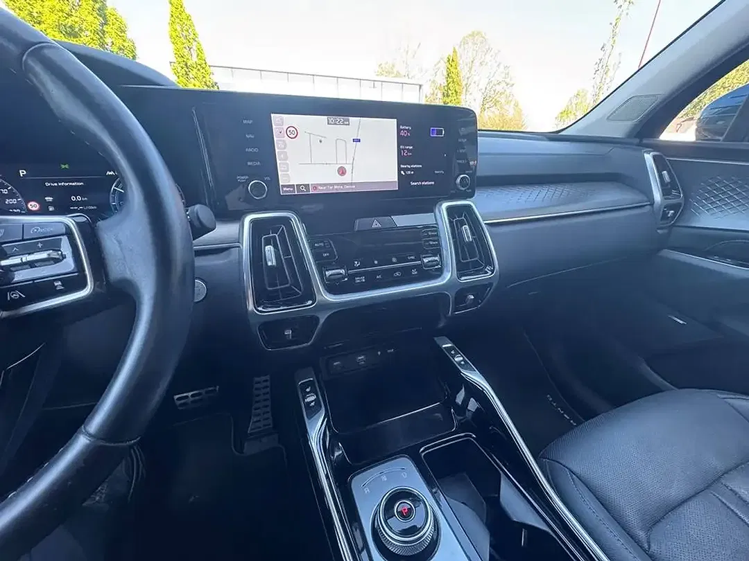 Kia Sorento - Thumbnail 9
