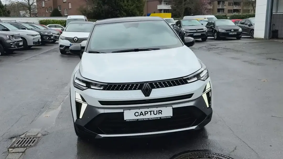Renault Captur - Thumbnail 3