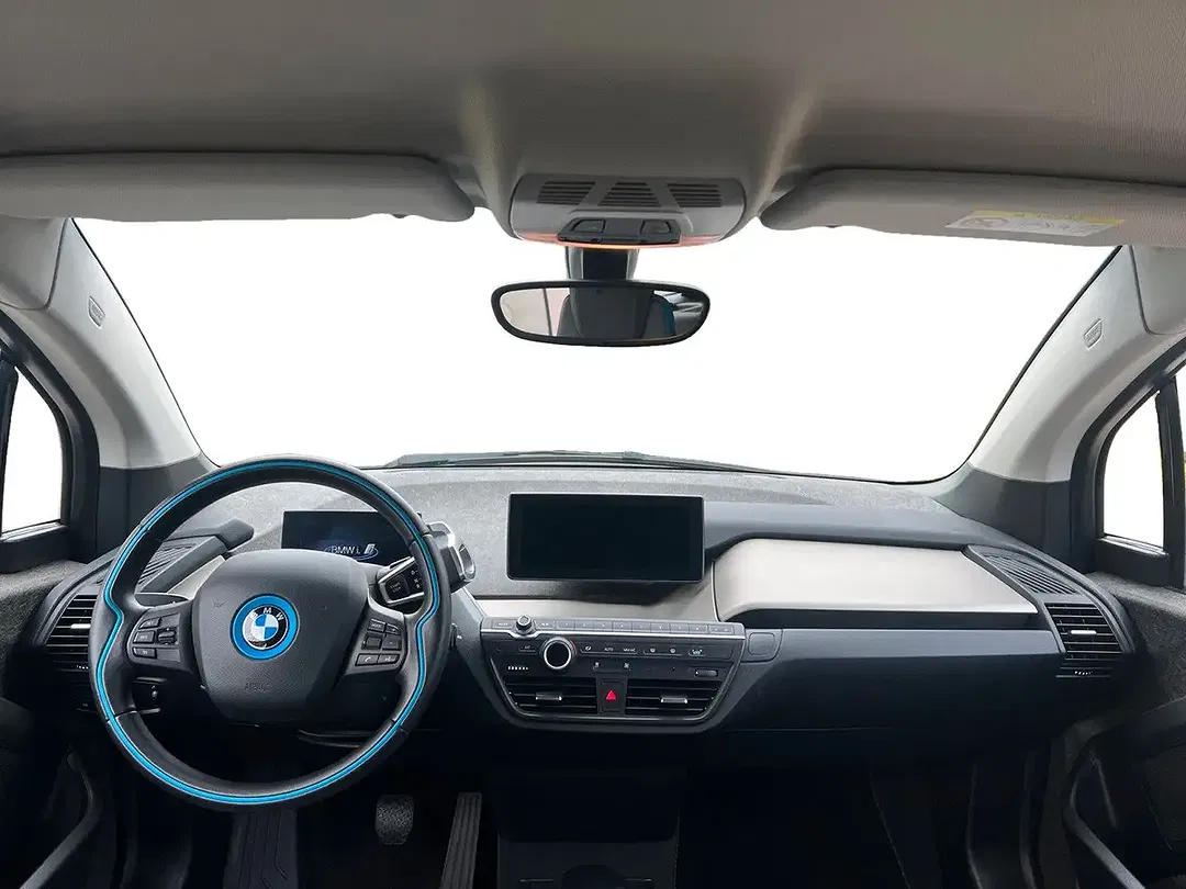 BMW i3 - Thumbnail 10