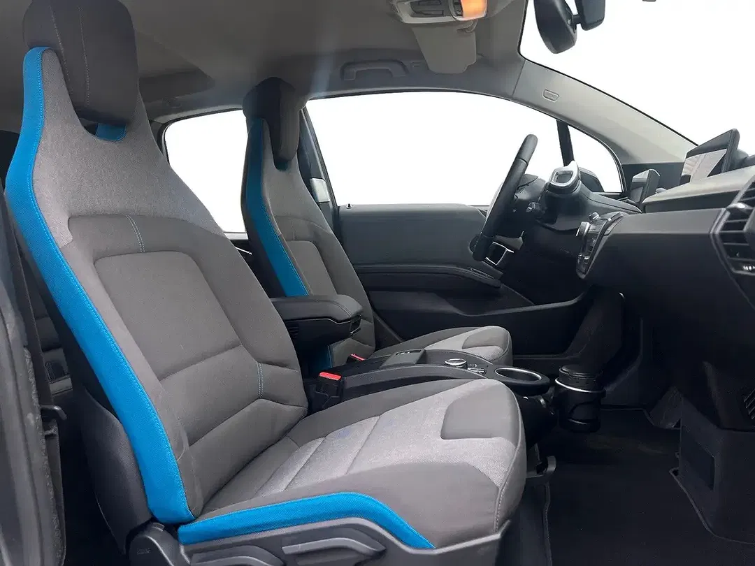 BMW i3 - Thumbnail 12
