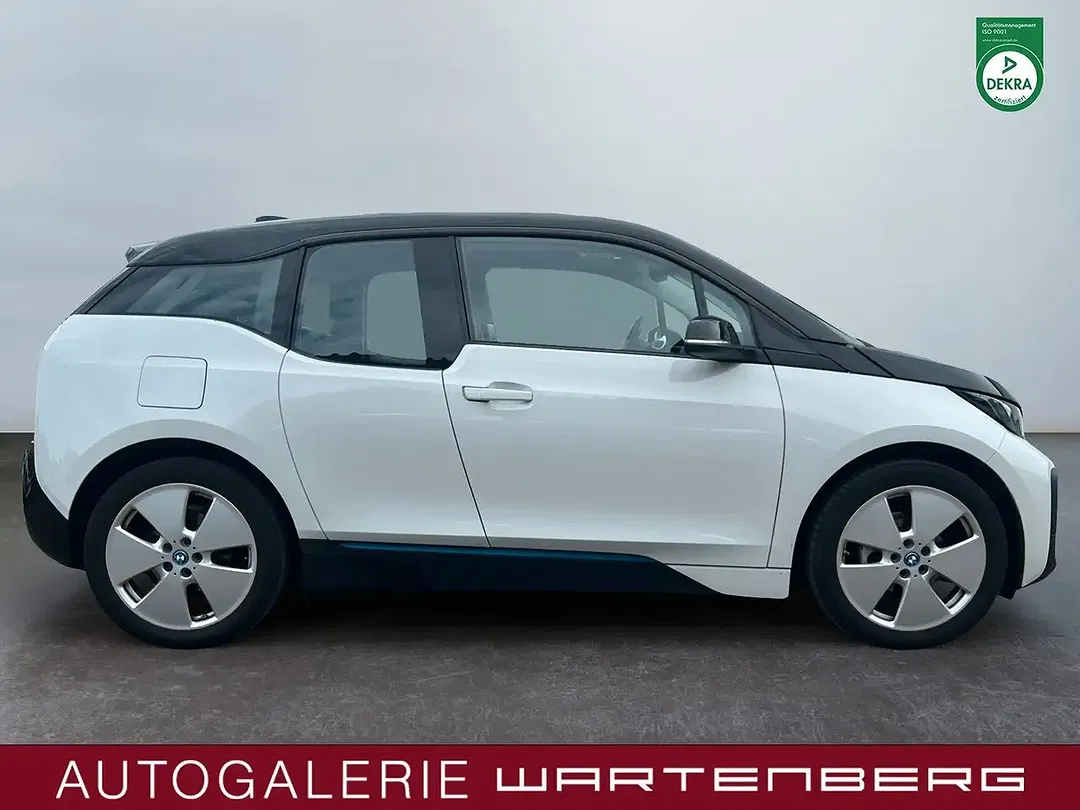 BMW i3 - Thumbnail 6