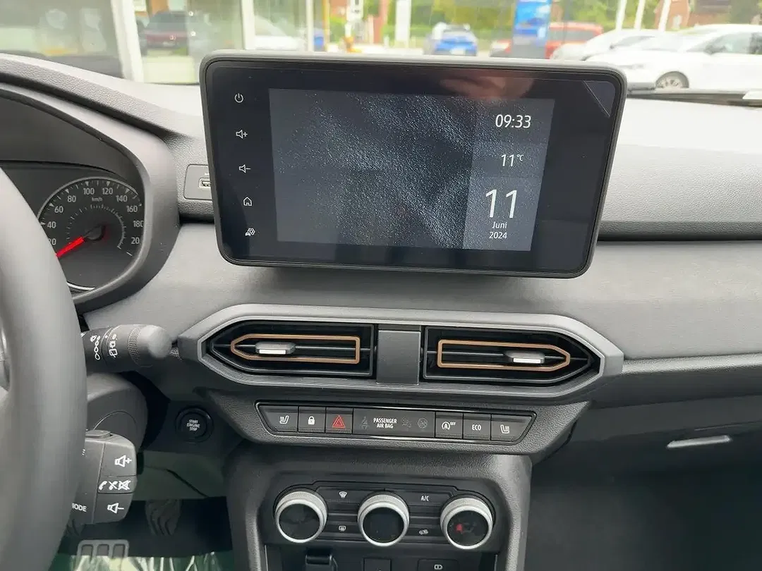 Dacia Sandero - Thumbnail 10